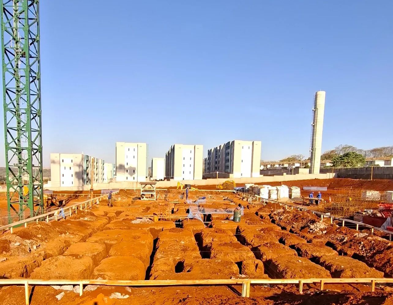 Estaca escavada — obra de grande porte
